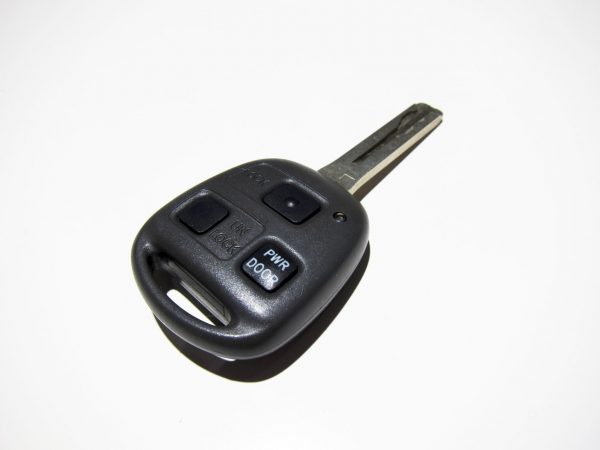Ключ Lexus CLBT/C245/2002