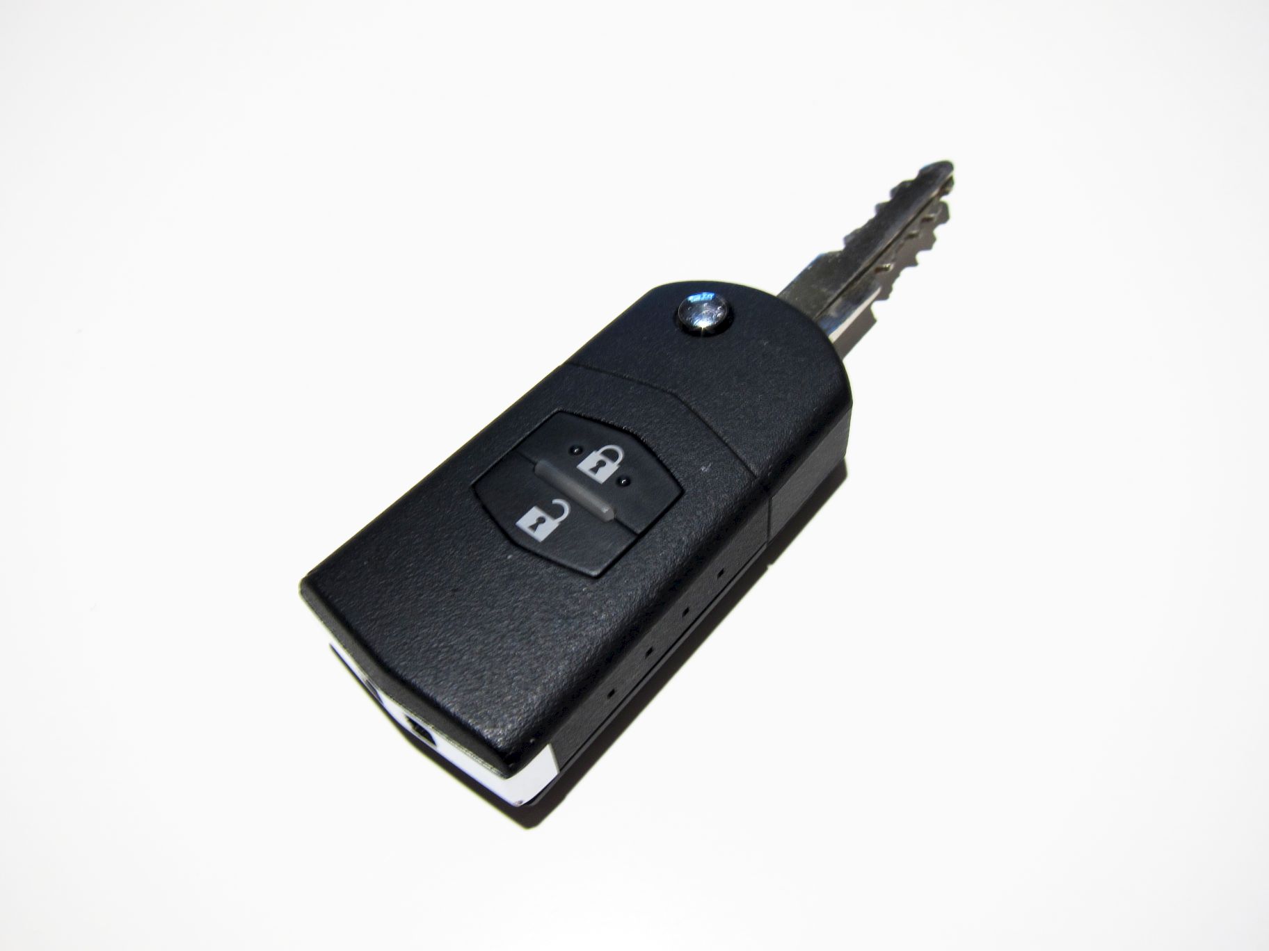 Ключ mazda 6. Штатный ключ Мазда 3. Key for Mazda 818 1974. Ключ мазды6 2011 года. АВТОКЛЮЧ от Mazda Demio.